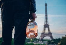 Pařížské vinice a vinařství přímo v Eiffelově věži