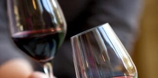 Prochutnejte se Francií. Kampa opět ožívá francouzskými víny, pivy a delikatesami