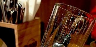 FLYING DEER, evergreen aprés-ski Drink Létající jelen - Jägermeister a Red Bull