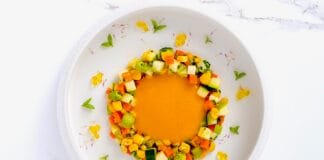 Zdravé léto a meloun k tomu. Polévka, která osvěží, skvěle chutná a svědčí tělu letní polévka