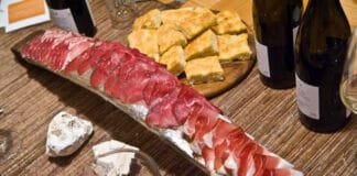 VE VÝŠINÁCH HVĚZDNÉ GASTRONOMIE. Vína a kuchyně TRENTINA Trentinská kuchyně