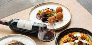 VINOGRAF V NOVÉM. Vína celého světa provází kreativní moderní kuchyně, hravá a sezónní