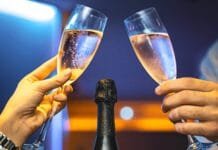 I VALENTÝN musí bublat. Šumivé repete…