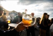 PIVO NA NÁPLAVCE SLAVÍ 13. ROČNÍK. Festival letos představí 34 minipivovarů